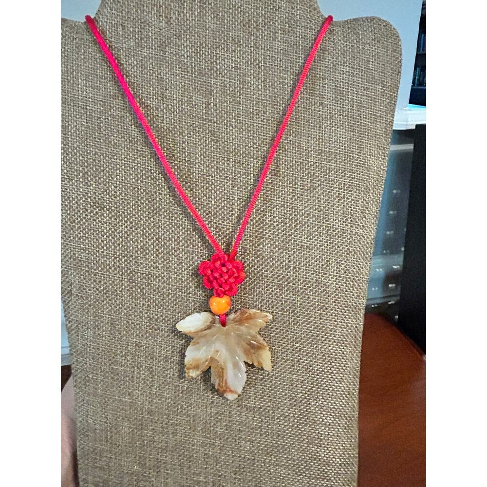 Hand Carved Chalcedony Maple Leaf Pendant Necklace Red Cord Accent - Picture 9 of 9